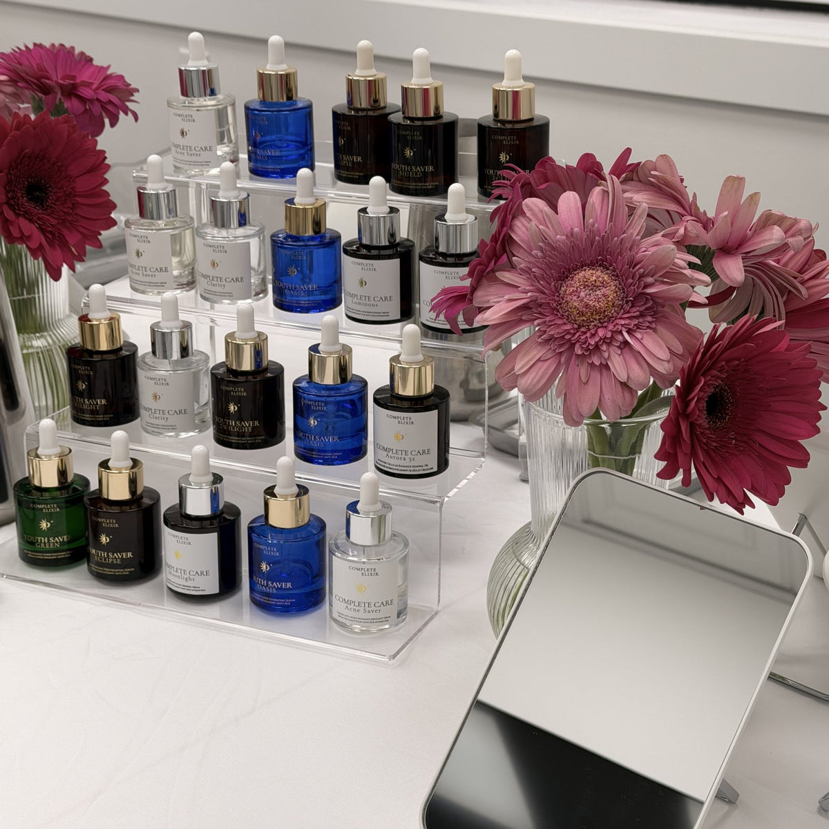 Serum display and mirror at a Creator's Lab workstation
